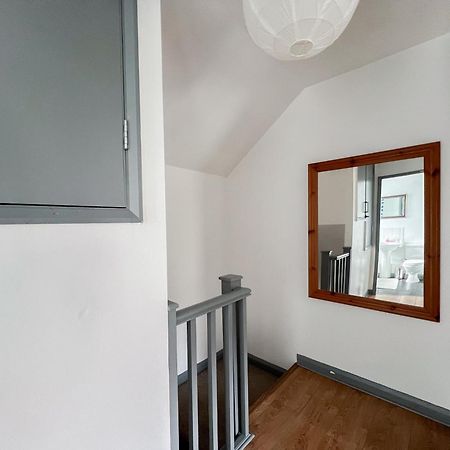 Well-Equipped 4 Bedroom House Close To City Centre Leeds  Ngoại thất bức ảnh
