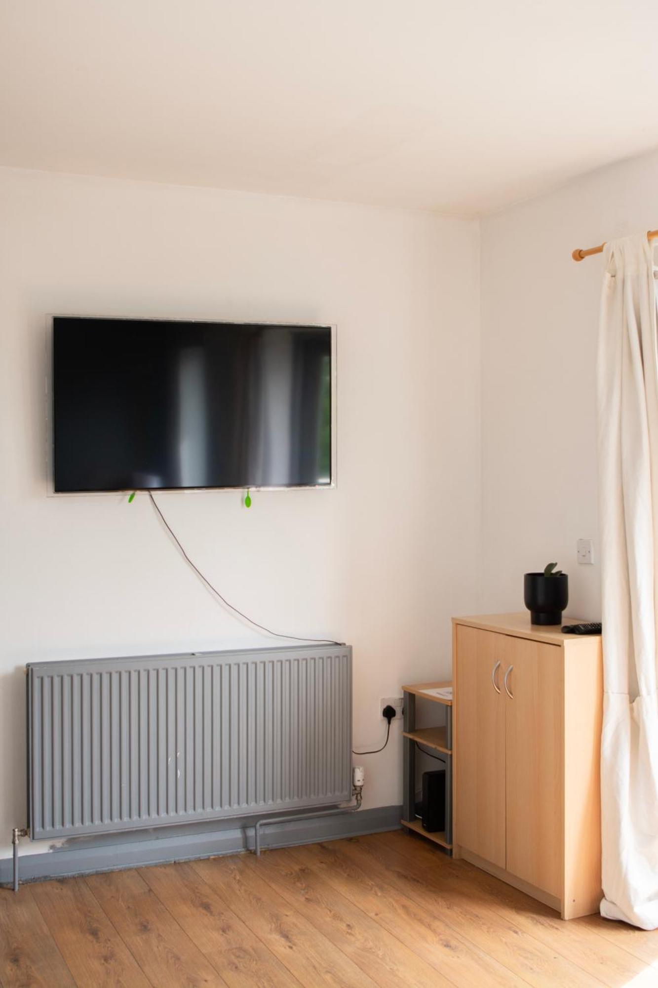 Well-Equipped 4 Bedroom House Close To City Centre Leeds  Ngoại thất bức ảnh